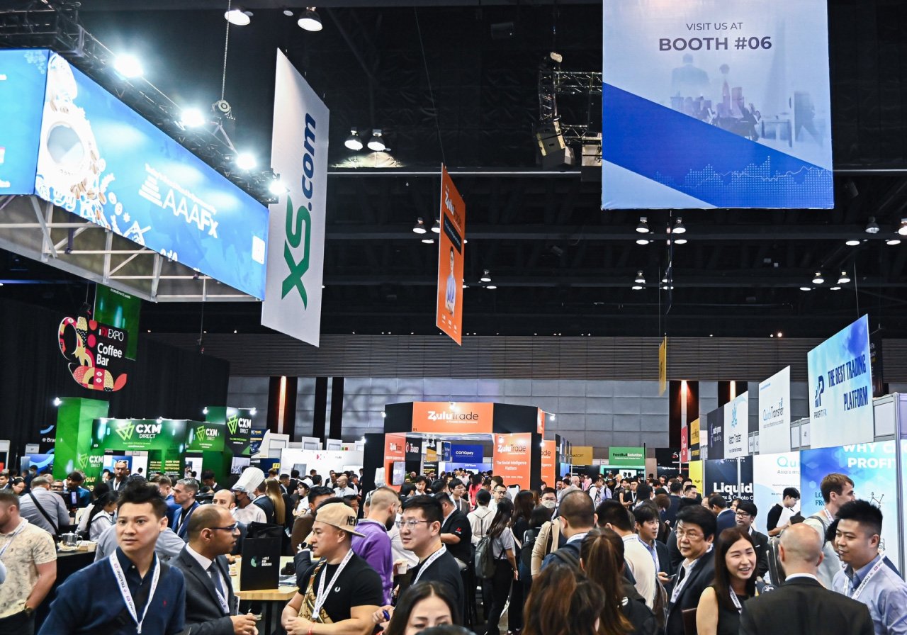 เชื่อมต่อทุกมิติในโลกการซื้อขายออนไลน์: งาน iFX EXPO Asia 2024 1 joining the dots in online trading